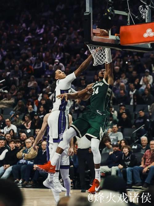 字母哥37+11力压群雄,拉文复出砍20分,雄鹿客场狂胜国王 字母哥37+11力压群雄,拉文复出砍20分,雄鹿客场狂胜国王